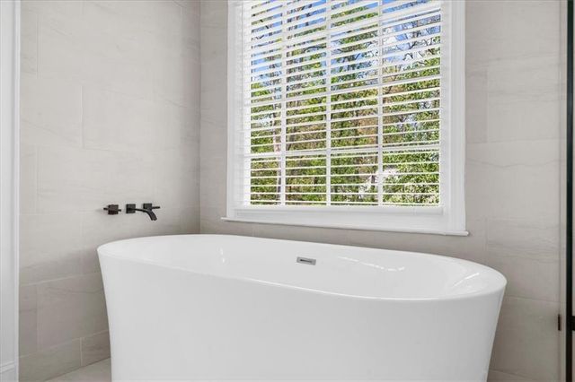 11215 Highfield Chase Drive, Johns Creek, GA 30097