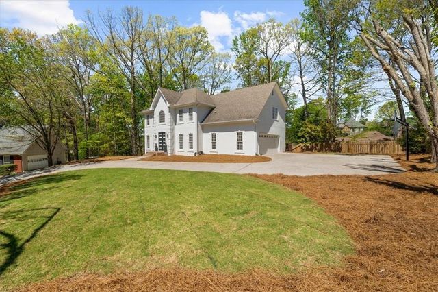 11215 Highfield Chase Drive, Johns Creek, GA 30097