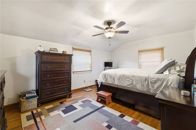 1136 Peermont Ave 1, Dormont, PA 15216