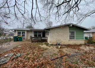 602 E Langley, Universal City, TX 78148