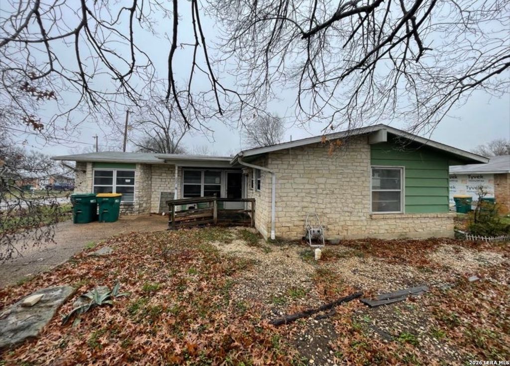 602 E Langley, Universal City, TX 78148