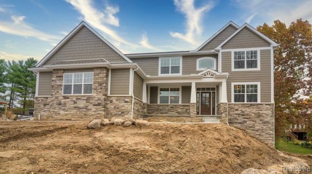 5927 Nottingham Point, Brighton, MI 48116