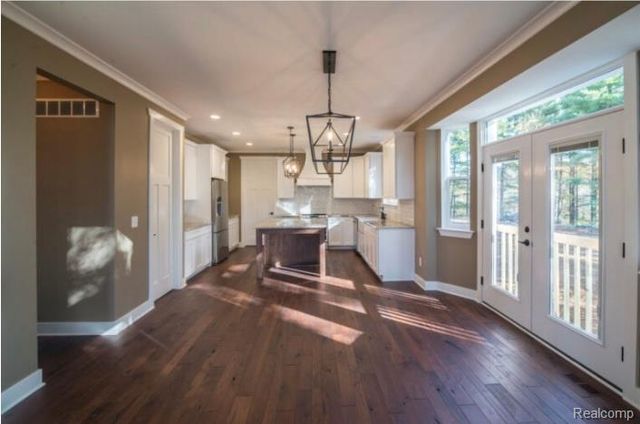 5927 Nottingham Point, Brighton, MI 48116