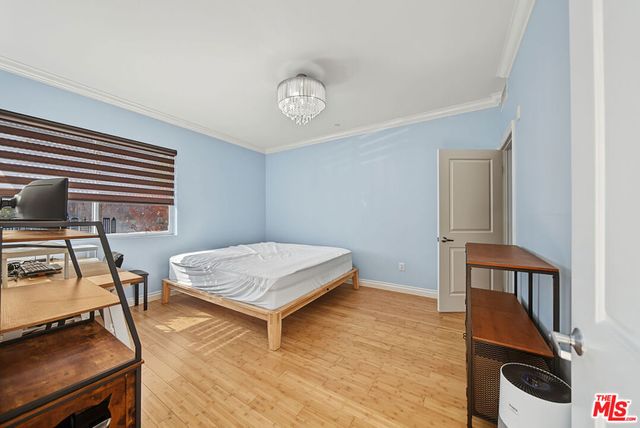 3061 W 12th Place 102, Los Angeles, CA 90006