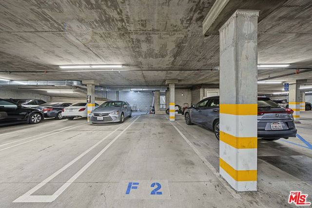 3061 W 12th Place 102, Los Angeles, CA 90006