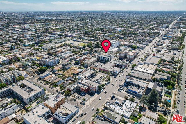 3061 W 12th Place 102, Los Angeles, CA 90006