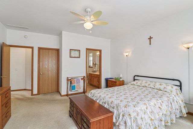 3306 Stakes Lane, Grayslake, IL 60030