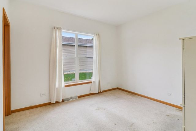 3306 Stakes Lane, Grayslake, IL 60030