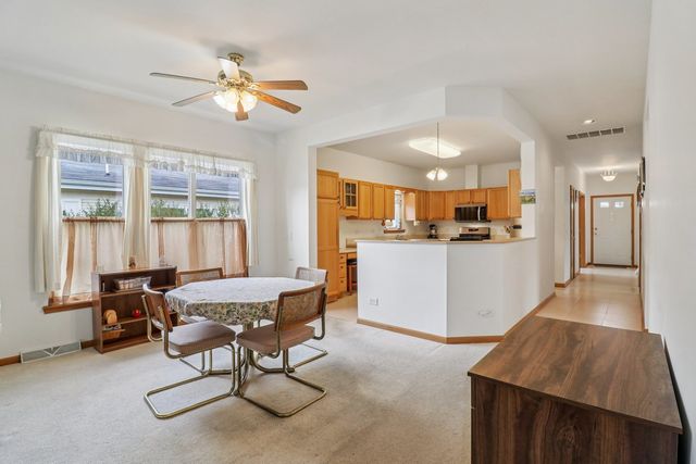 3306 Stakes Lane, Grayslake, IL 60030