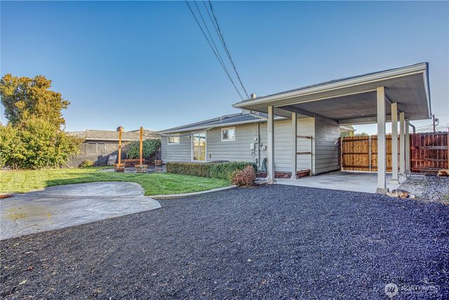 1104 Rosewood Avenue, Wenatchee, WA 98801