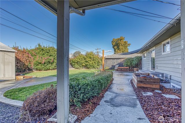 1104 Rosewood Avenue, Wenatchee, WA 98801