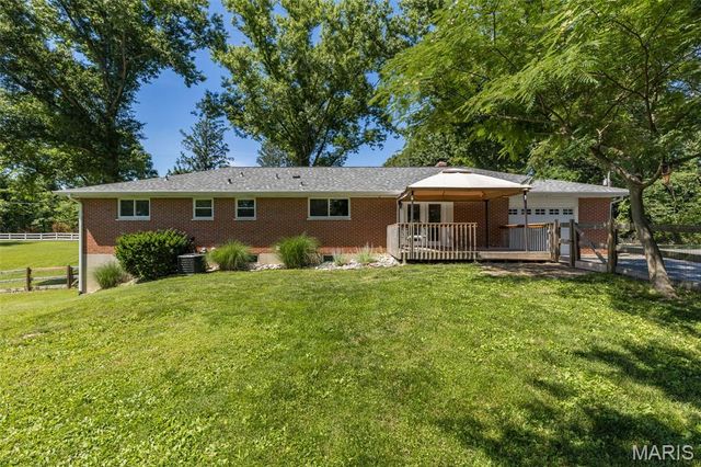 2550 Bluffwood Drive, Unincorporated, MO 63129