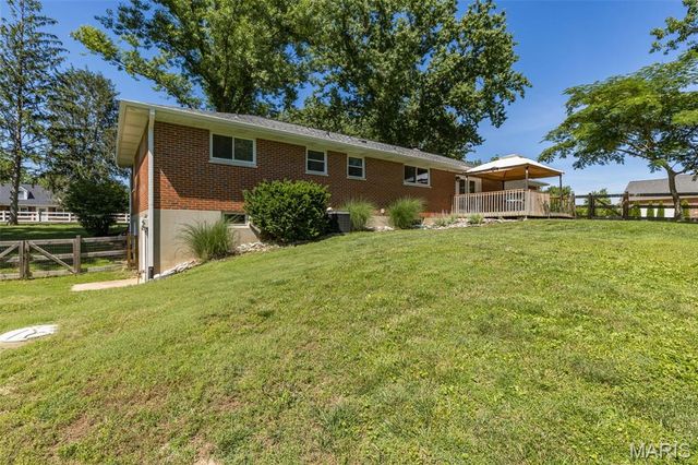 2550 Bluffwood Drive, Unincorporated, MO 63129