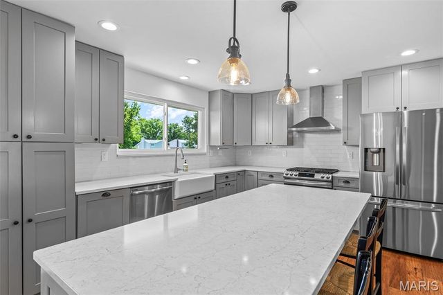 2550 Bluffwood Drive, Unincorporated, MO 63129