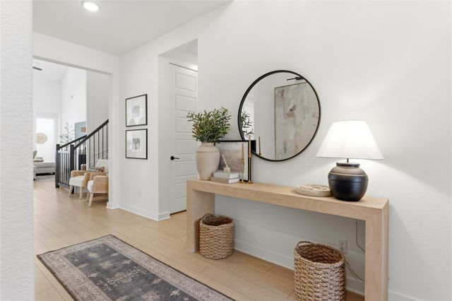 149 Comfort Maple LN, Dripping Springs, TX 78620