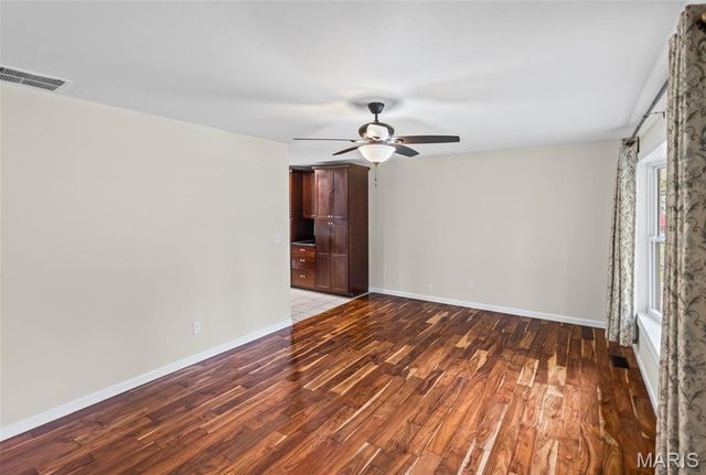 605 W Adams Street, O'fallon, IL 62269
