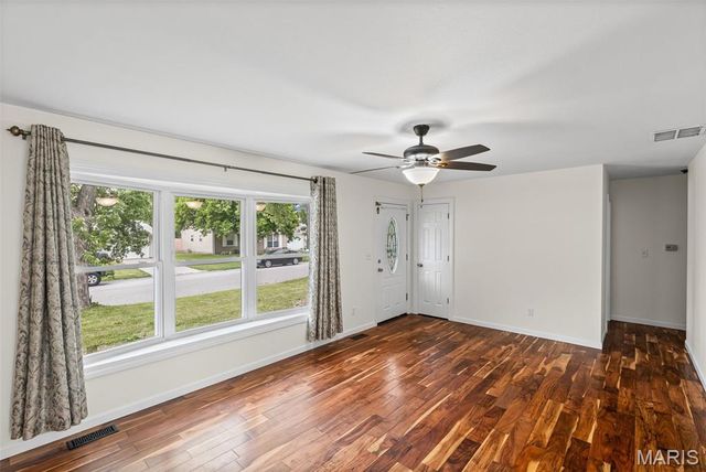 605 W Adams Street, O'fallon, IL 62269