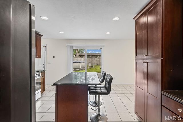 605 W Adams Street, O'fallon, IL 62269