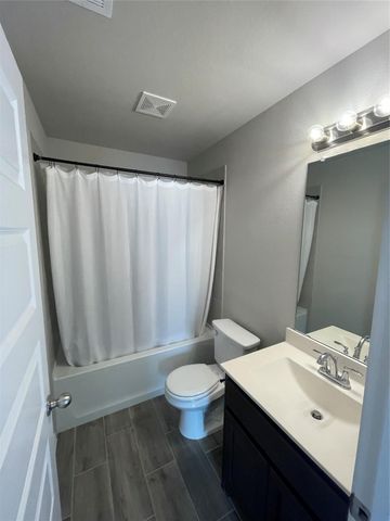 836 Long Iron Drive, Fort Worth, TX 76108