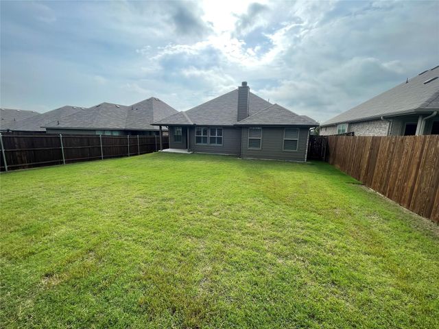 836 Long Iron Drive, Fort Worth, TX 76108