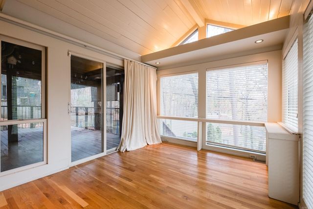 8 Racquet Court, Little Rock, AR 72227