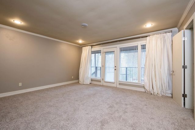 8 Racquet Court, Little Rock, AR 72227