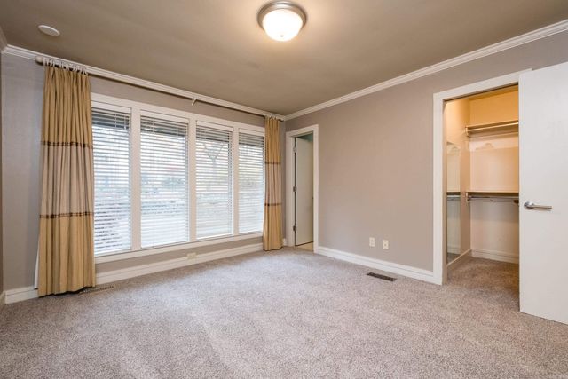 8 Racquet Court, Little Rock, AR 72227