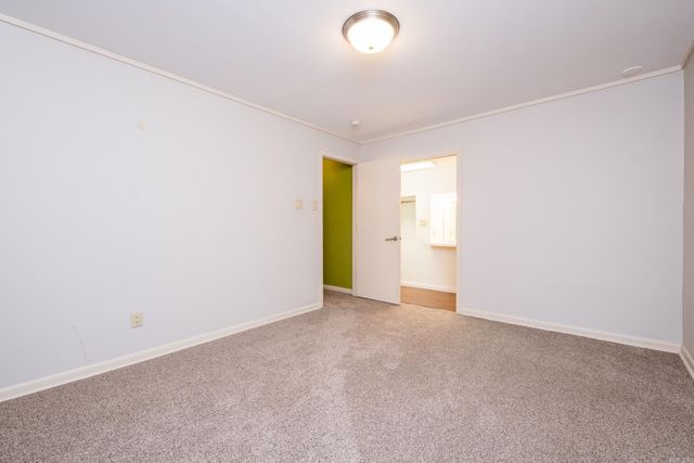 8 Racquet Court, Little Rock, AR 72227