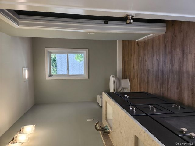 15 Greising Street, Pine Bush, NY 12566