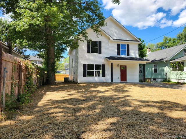 15 Greising Street, Pine Bush, NY 12566