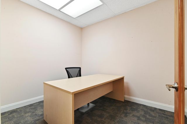 4800 N State Rd 7 F-107, Lauderdale Lakes, FL 33319