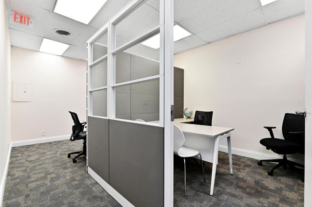 4800 N State Rd 7 F-107, Lauderdale Lakes, FL 33319