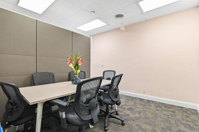 4800 N State Rd 7 F-107, Lauderdale Lakes, FL 33319