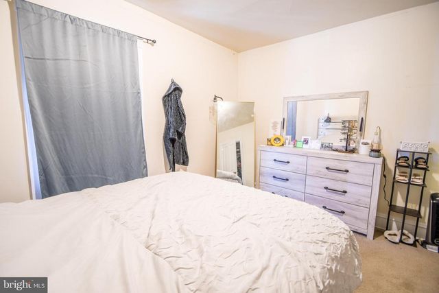 82 MAIN ST, Pennsburg, PA 18073
