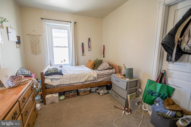82 MAIN ST, Pennsburg, PA 18073