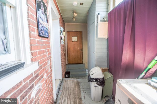 82 MAIN ST, Pennsburg, PA 18073
