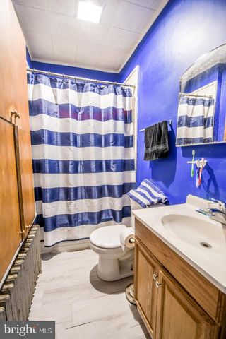 82 MAIN ST, Pennsburg, PA 18073