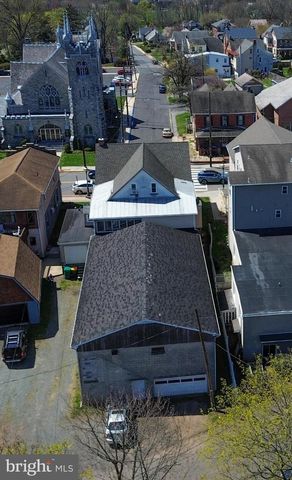 82 MAIN ST, Pennsburg, PA 18073