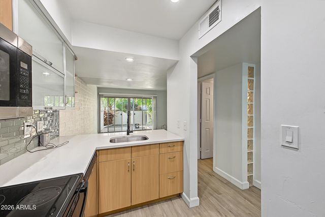 7325 E BELLEVIEW Street 1020, Scottsdale, AZ 85257