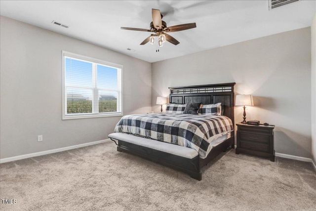 222 S Stonehaven Way, Clayton, NC 27527