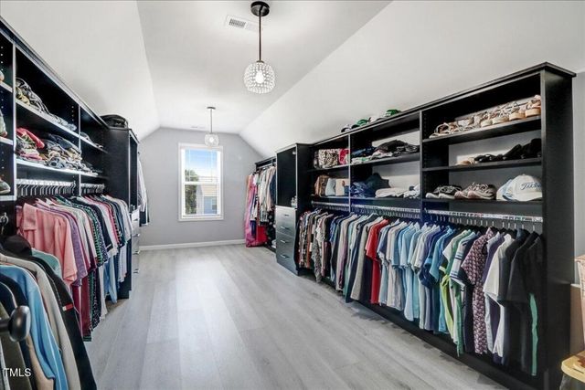 222 S Stonehaven Way, Clayton, NC 27527