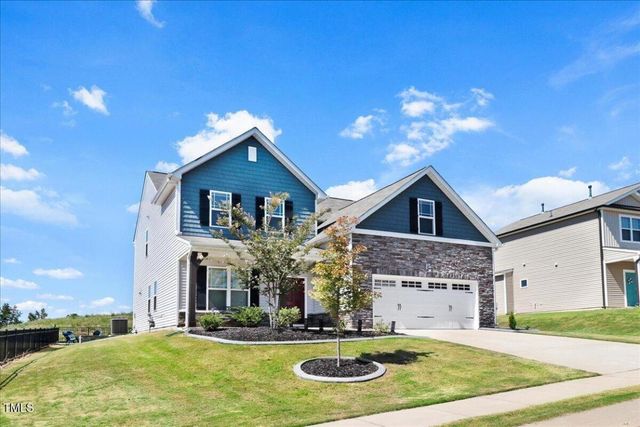 222 S Stonehaven Way, Clayton, NC 27527