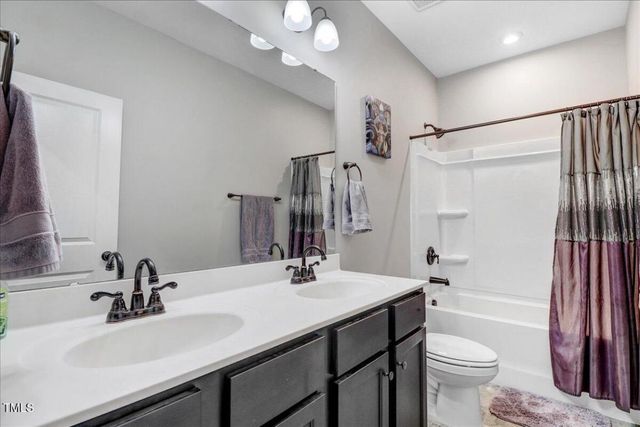 222 S Stonehaven Way, Clayton, NC 27527