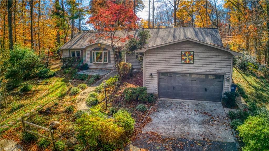 504 Ray West Drive, Kernersville, NC 27284