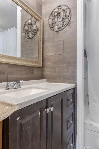 2515 E Ave I, Lancaster, CA 93535