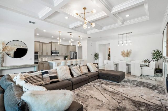 8605 E Baypoint Circle, Parkland, FL 33076