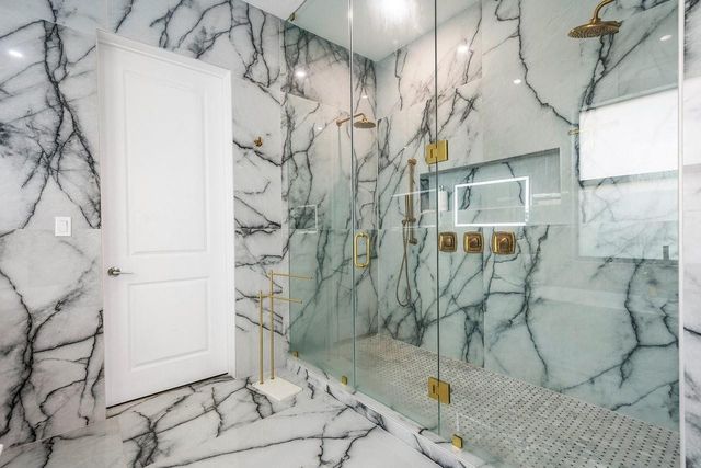 8605 E Baypoint Circle, Parkland, FL 33076