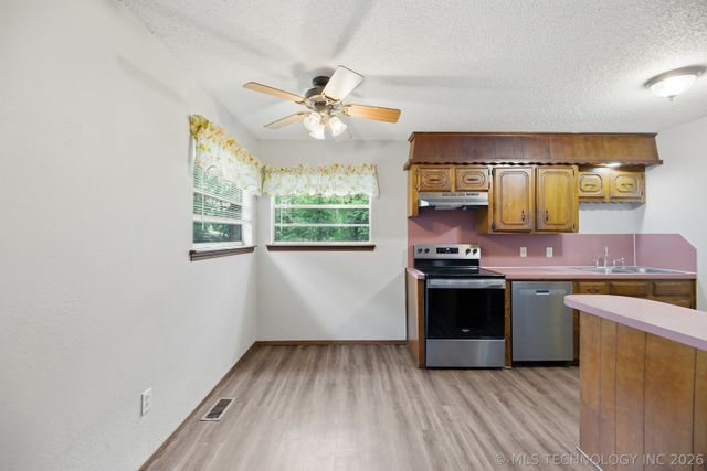 10616 W Houston Street, Sapulpa, OK 74066