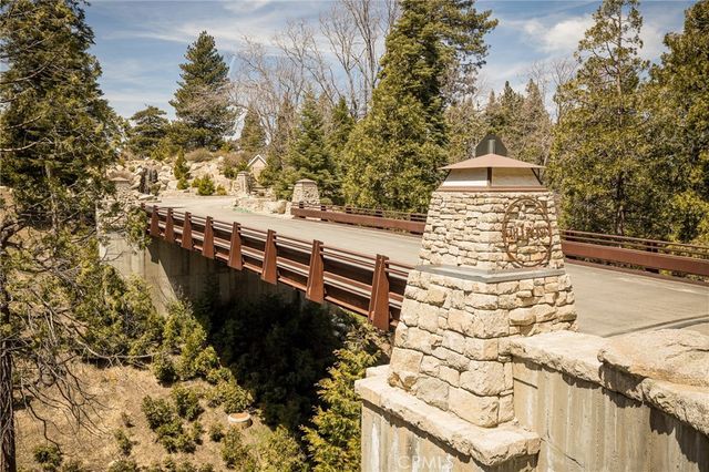 150 Mill Pond Road, Lake Arrowhead, CA 92352