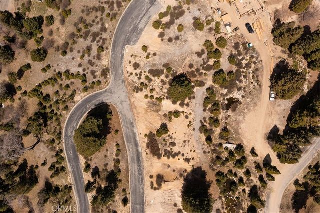 150 Mill Pond Road, Lake Arrowhead, CA 92352